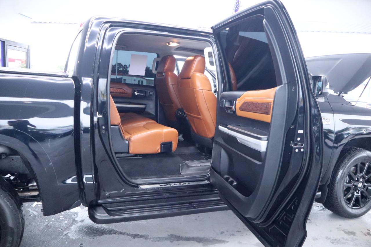 Toyota Tundra 4WD 1794 Edition CrewMax 5.5' Bed 5.7L (Natl) 2021