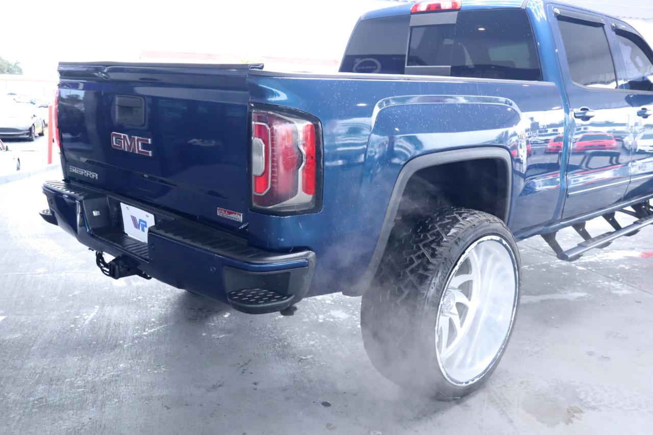 GMC Sierra 1500 4WD Crew Cab 153.0" SLT 2017