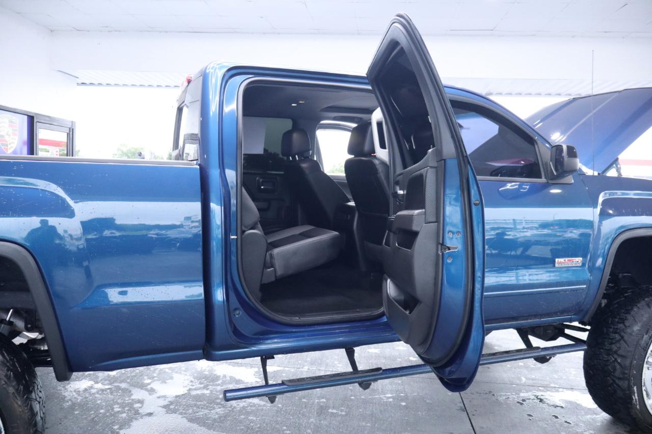 GMC Sierra 1500 4WD Crew Cab 153.0" SLT 2017