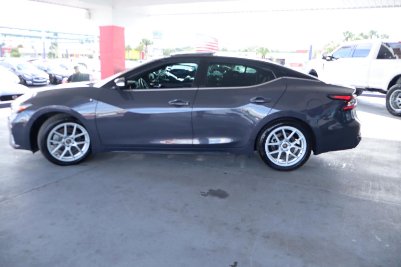 Nissan Maxima Platinum 3.5L 2021