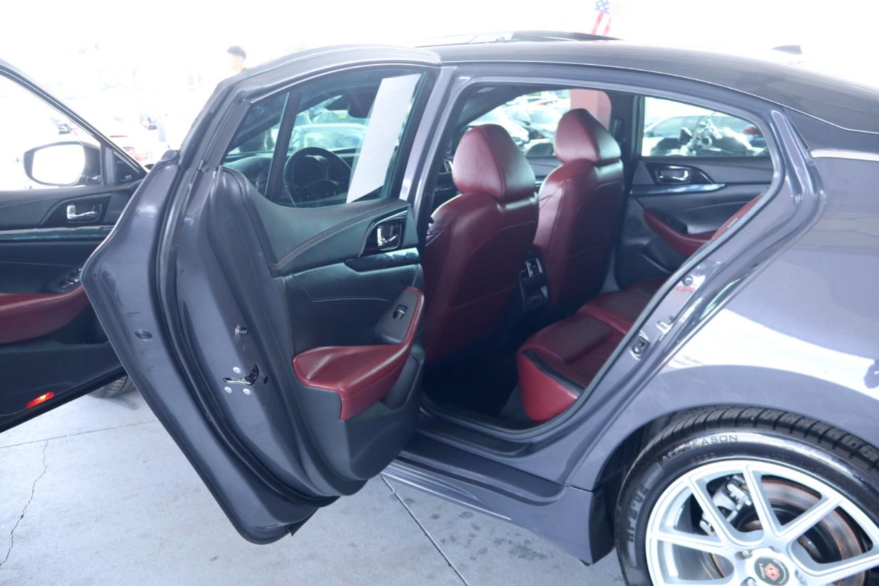 Nissan Maxima Platinum 3.5L 2021