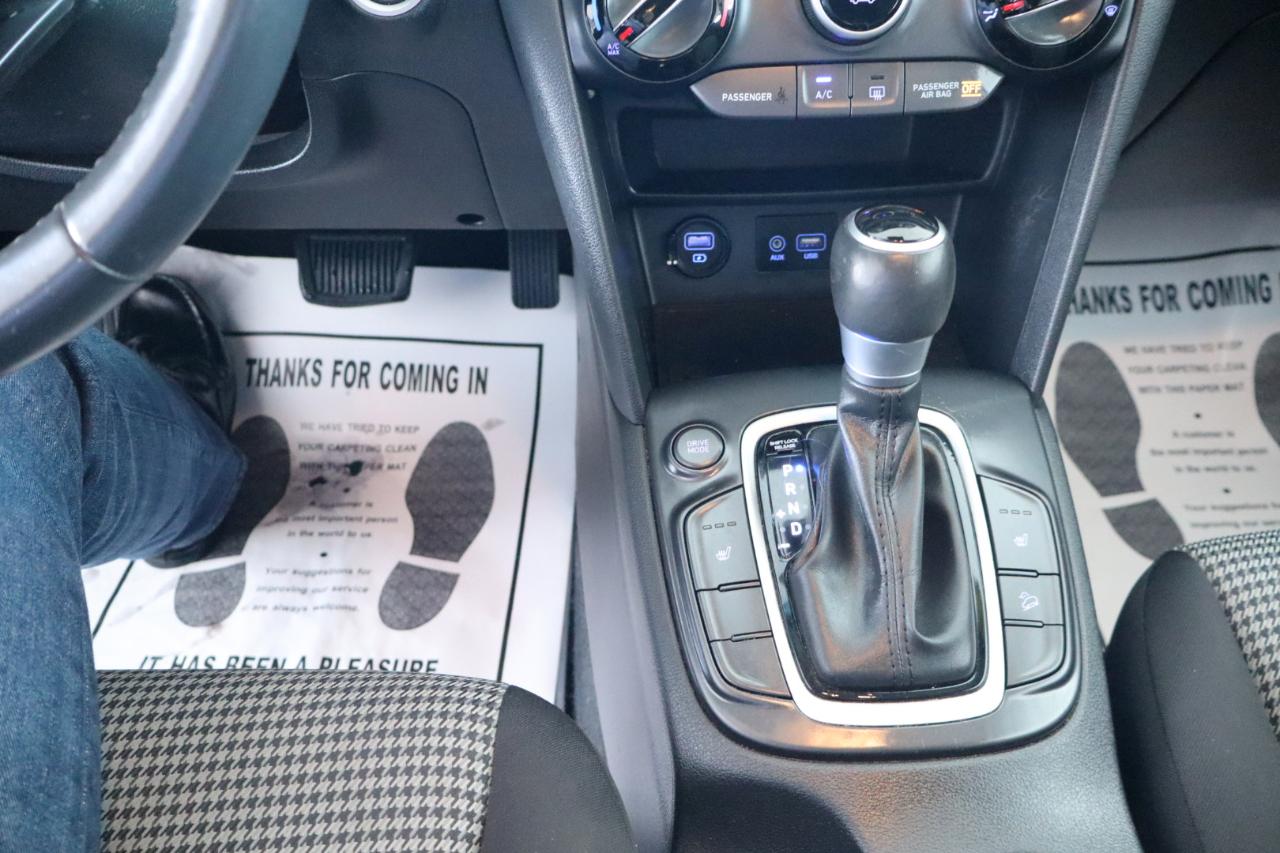 Hyundai Kona SEL Auto FWD 2020
