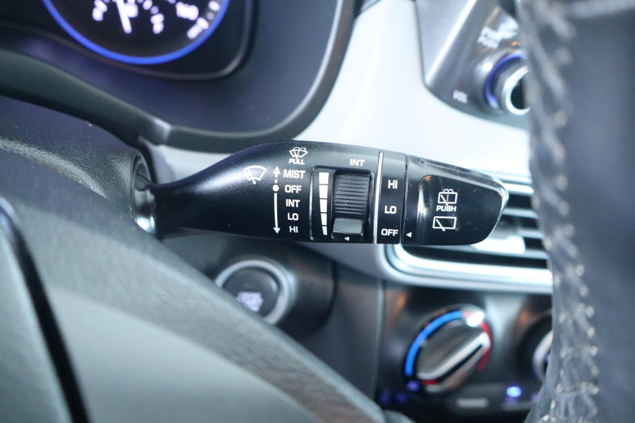 Hyundai Kona SEL Auto FWD 2020