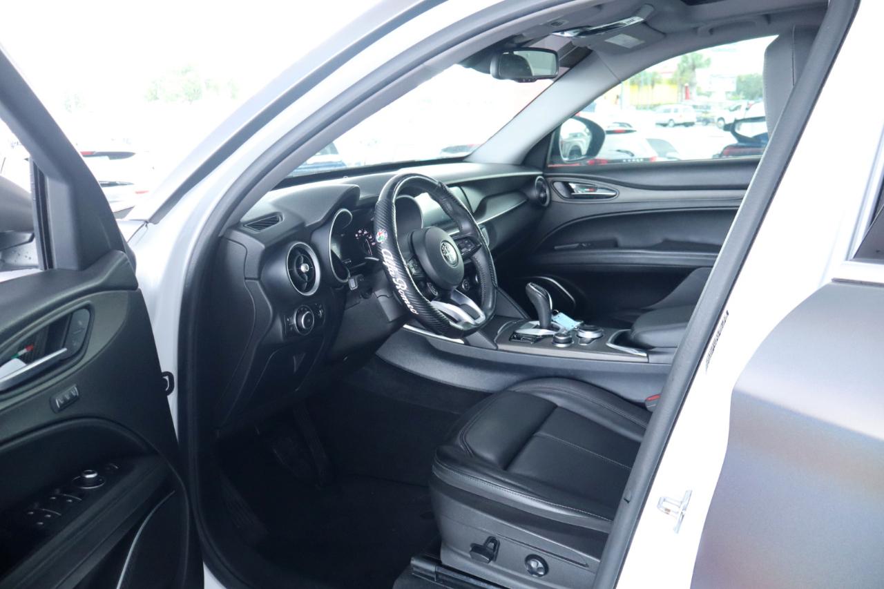 Alfa Romeo Stelvio Ti AWD 2021
