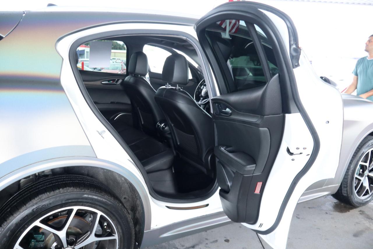 Alfa Romeo Stelvio Ti AWD 2021