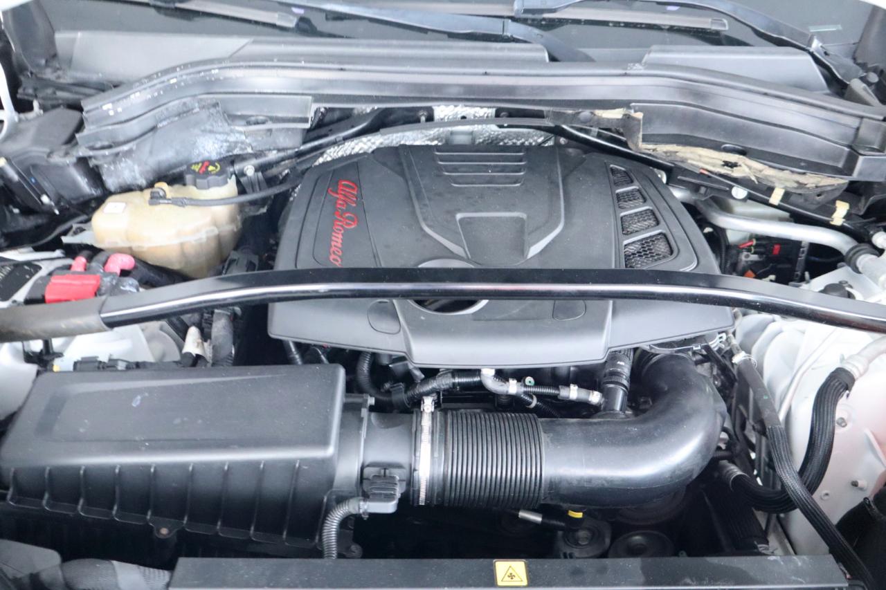 Alfa Romeo Stelvio Ti AWD 2021