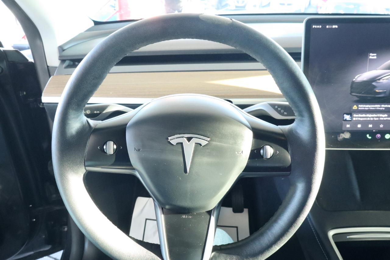 Tesla Model Y RWD *Ltd Avail* 2024