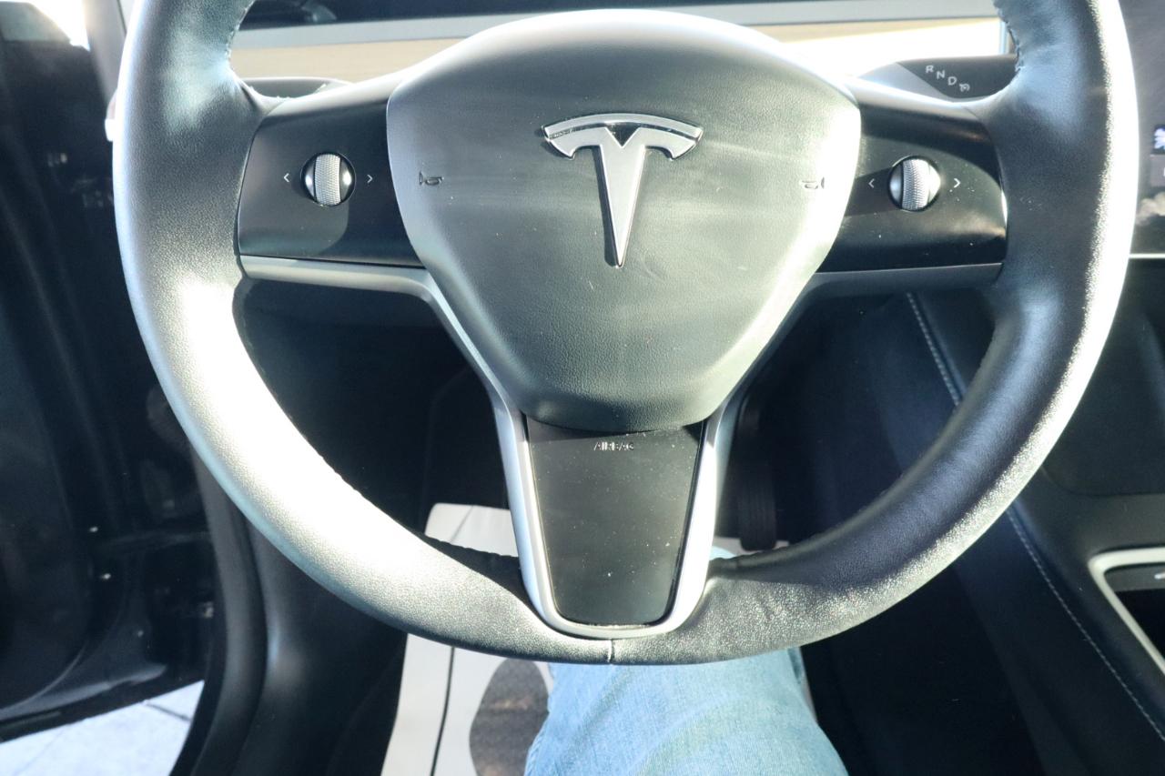 Tesla Model Y RWD *Ltd Avail* 2024