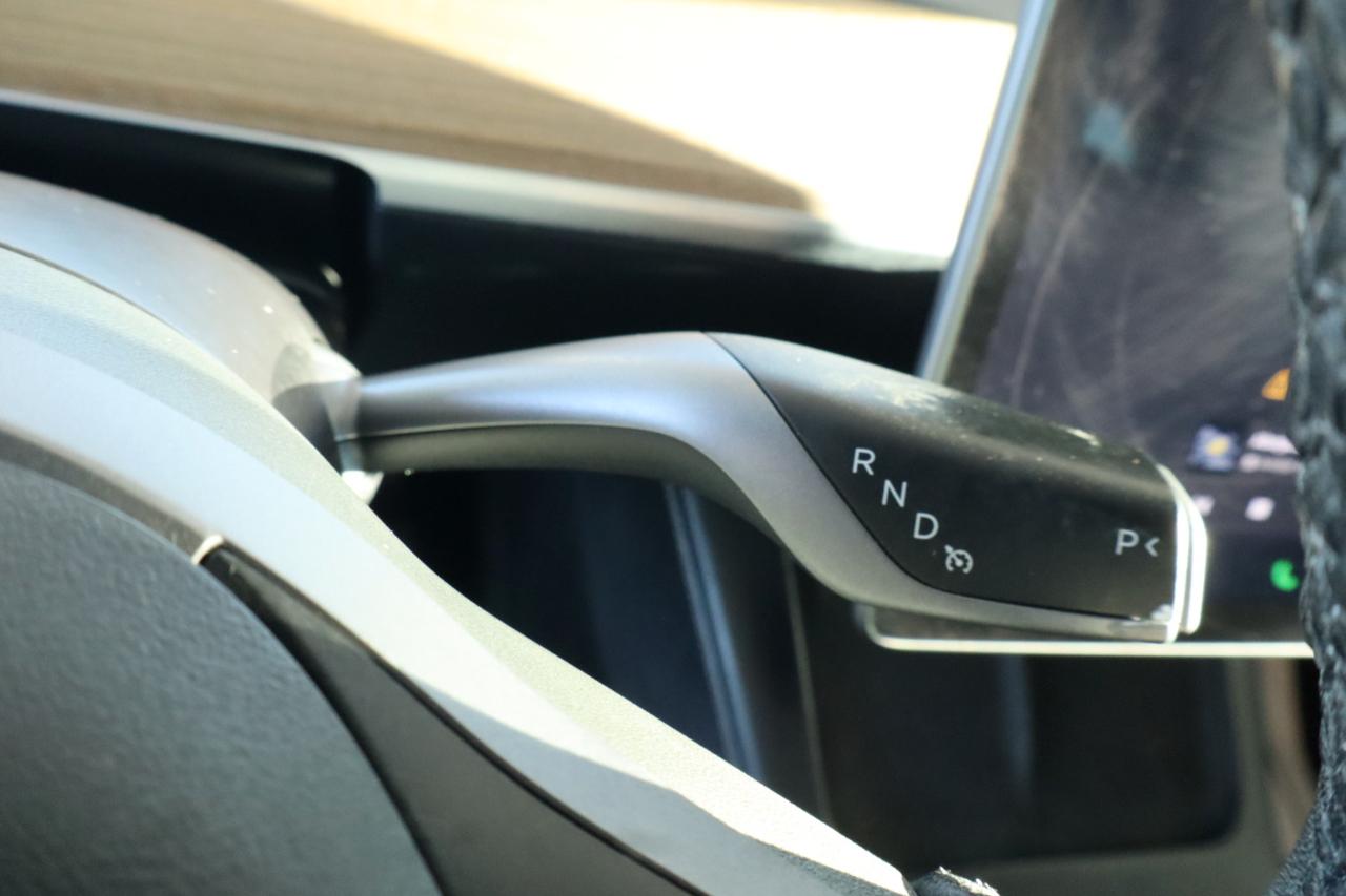 Tesla Model Y RWD *Ltd Avail* 2024