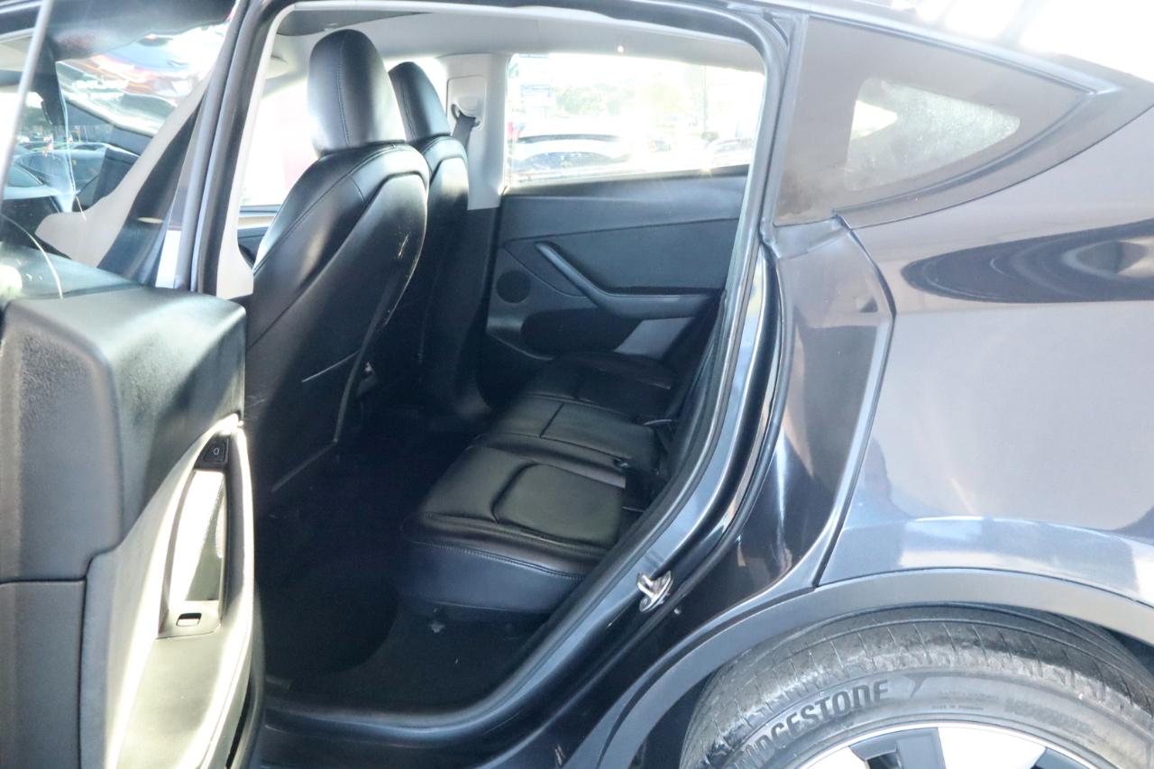 Tesla Model Y RWD *Ltd Avail* 2024