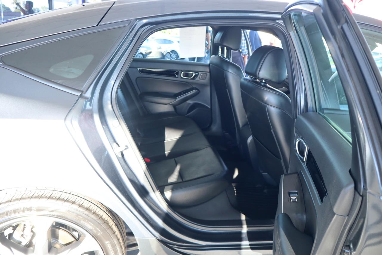 Honda Civic Hatchback Hybrid Sport Touring CVT 2025