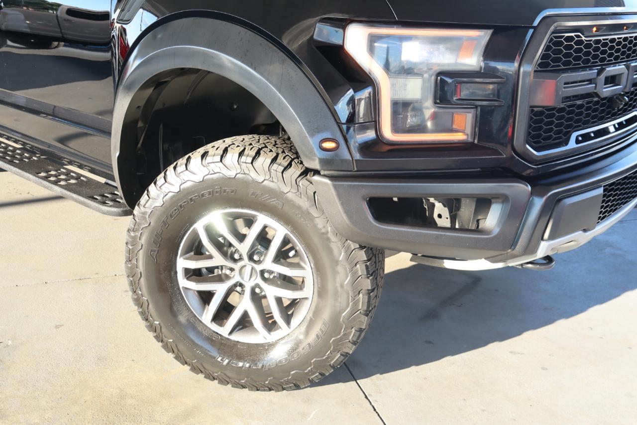 Ford F-150 Raptor 4WD SuperCrew 5.5' Box 2017