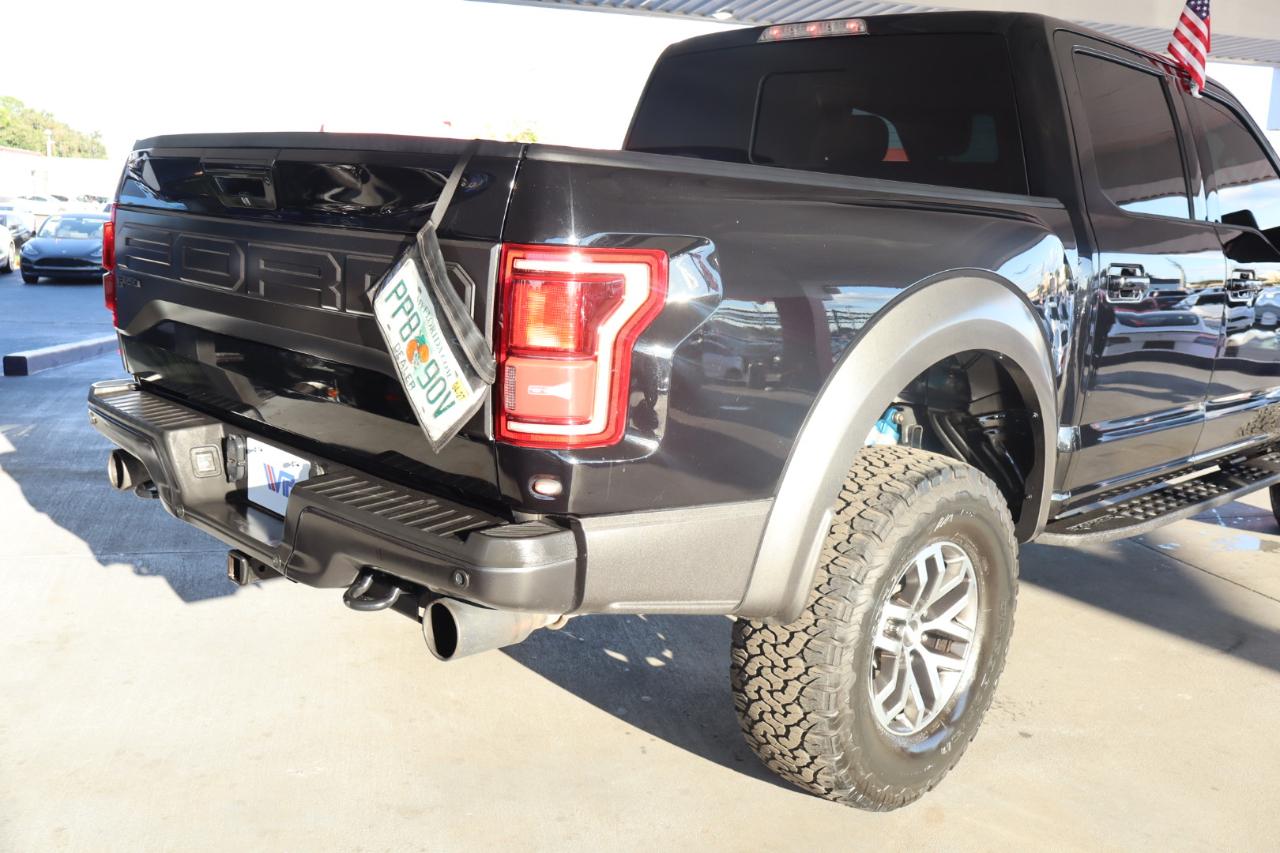 Ford F-150 Raptor 4WD SuperCrew 5.5' Box 2017