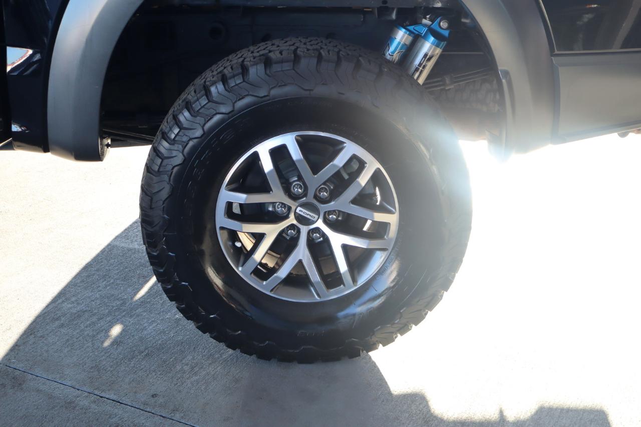 Ford F-150 Raptor 4WD SuperCrew 5.5' Box 2017