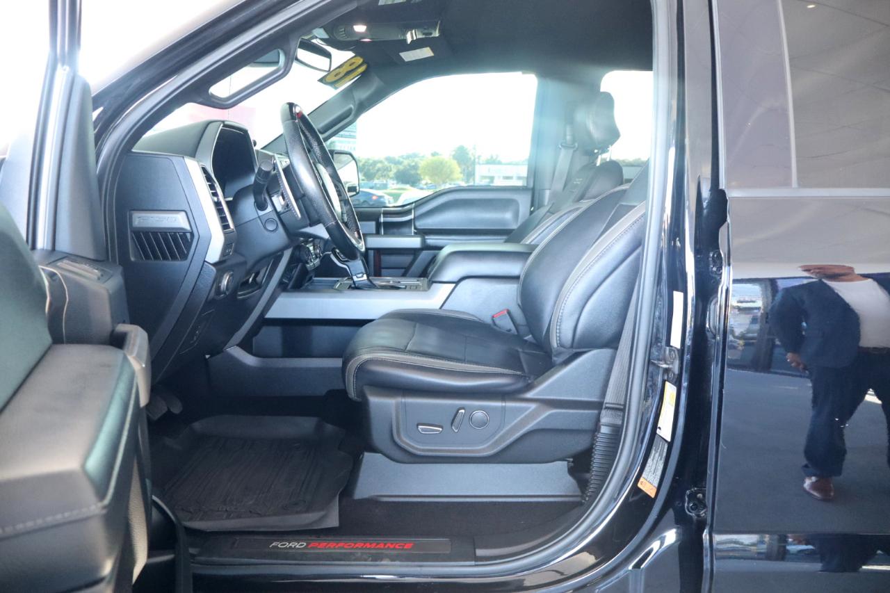 Ford F-150 Raptor 4WD SuperCrew 5.5' Box 2017