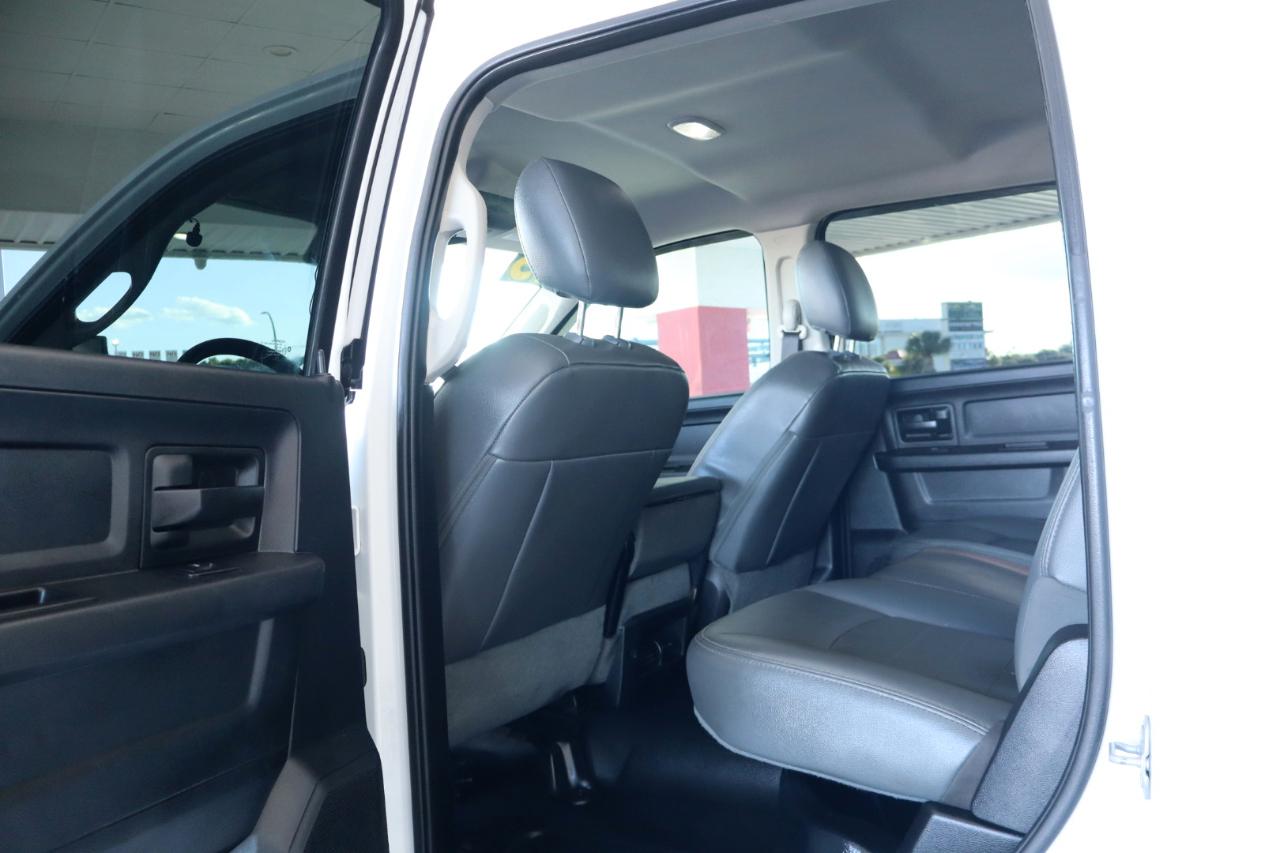 RAM 2500 4WD Crew Cab 149" Tradesman 2015