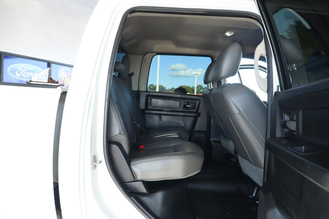RAM 2500 4WD Crew Cab 149" Tradesman 2015