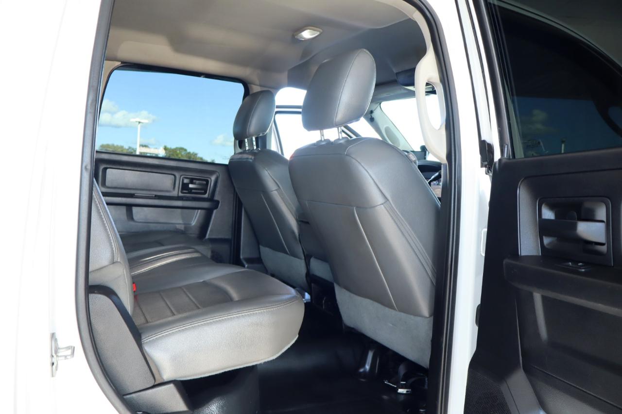 RAM 2500 4WD Crew Cab 149" Tradesman 2015