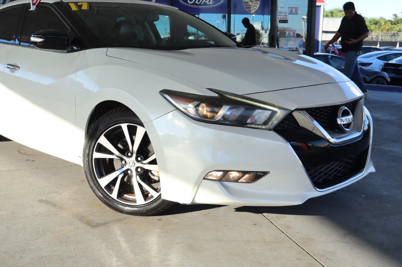 Nissan Maxima SV 3.5L *Ltd Avail* 2017
