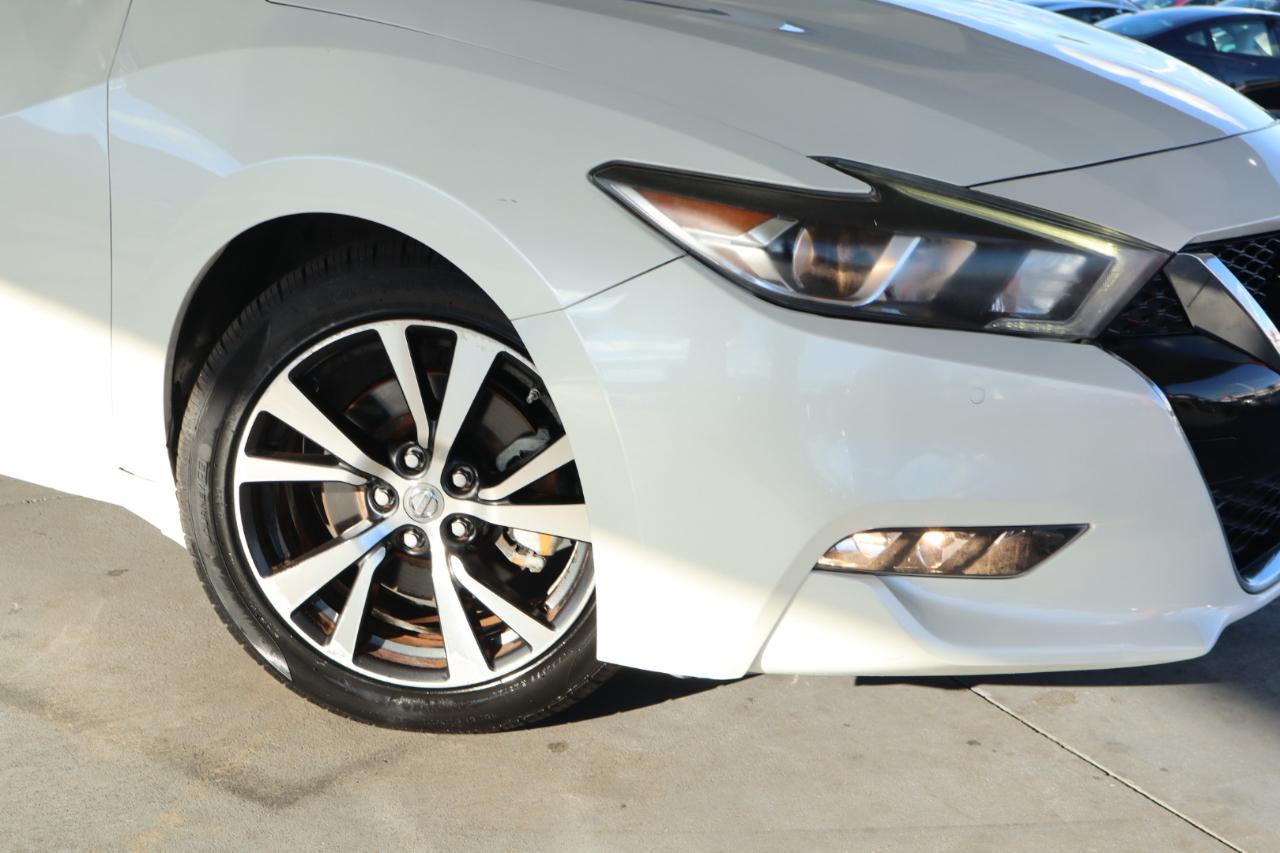 Nissan Maxima SV 3.5L *Ltd Avail* 2017