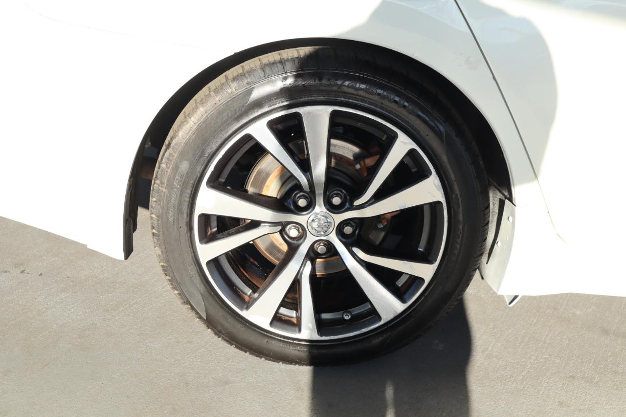 Nissan Maxima SV 3.5L *Ltd Avail* 2017