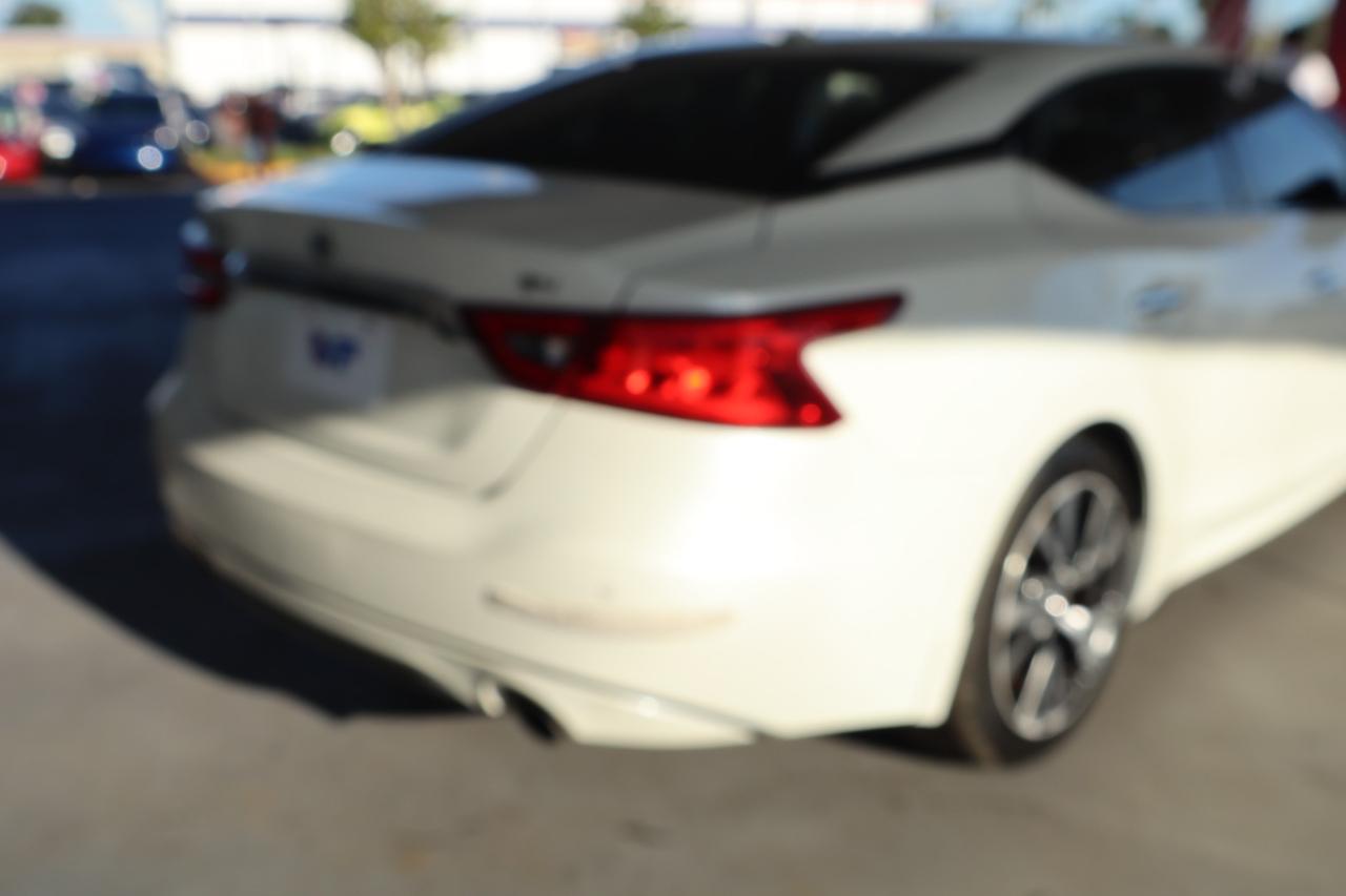 Nissan Maxima SV 3.5L *Ltd Avail* 2017