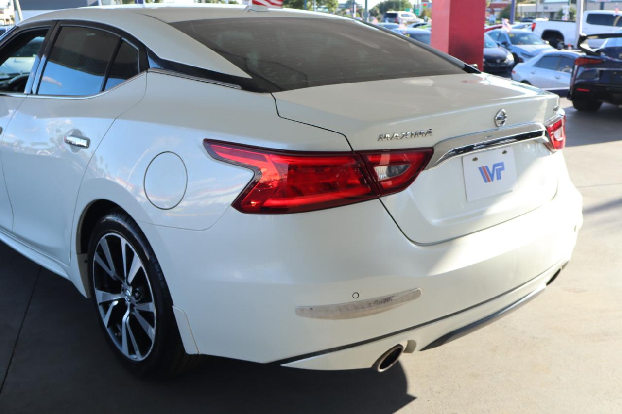 Nissan Maxima SV 3.5L *Ltd Avail* 2017