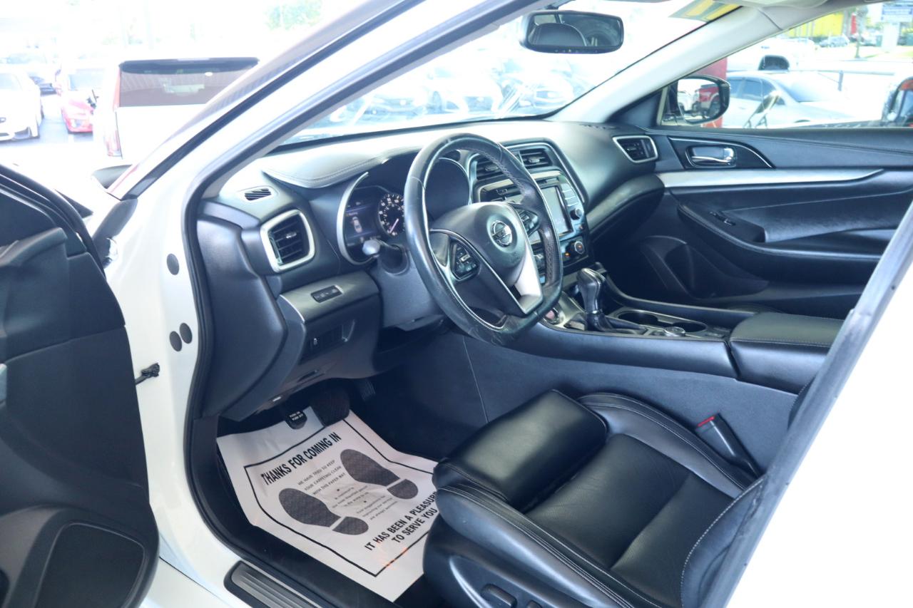 Nissan Maxima SV 3.5L *Ltd Avail* 2017