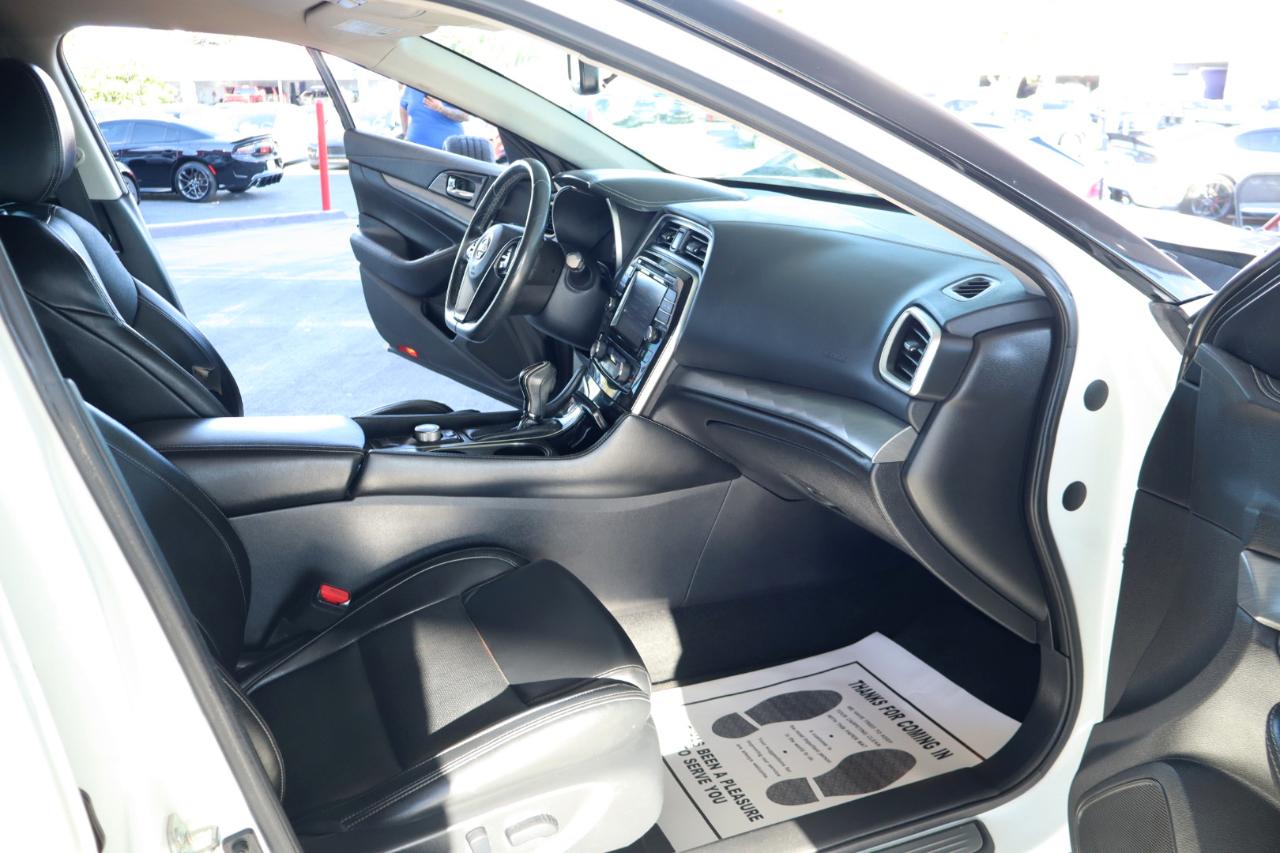 Nissan Maxima SV 3.5L *Ltd Avail* 2017