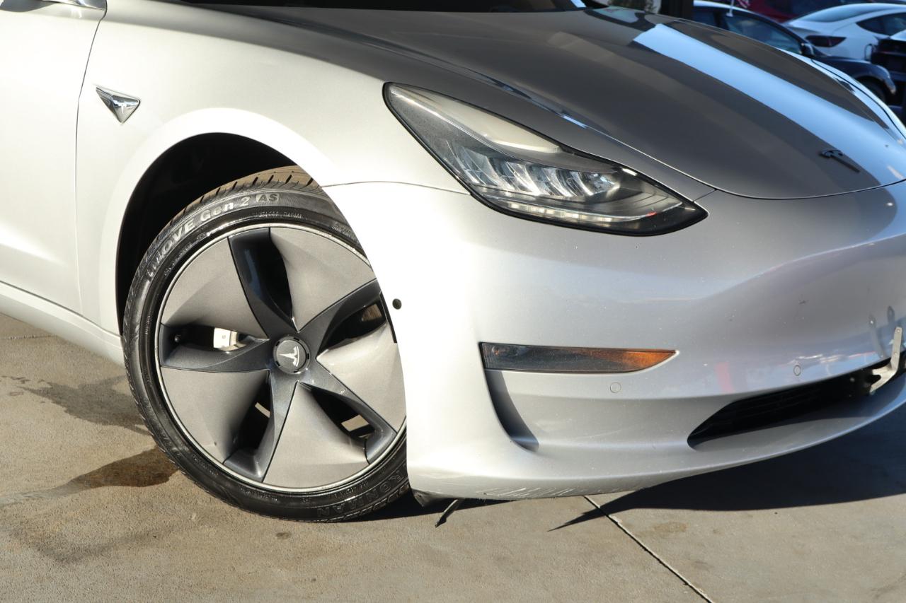 Tesla Model 3 Mid Range Battery RWD 2018