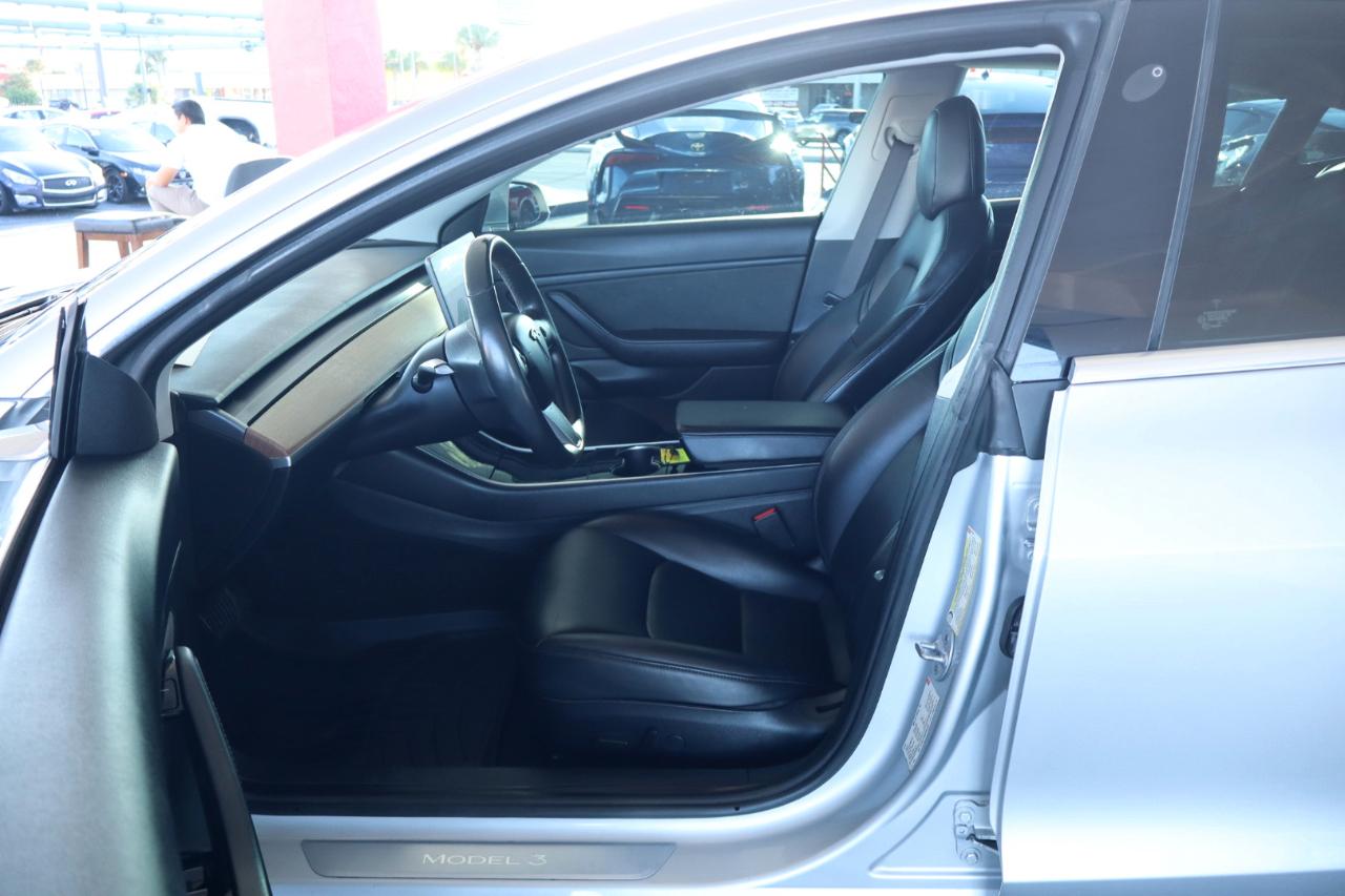 Tesla Model 3 Mid Range Battery RWD 2018