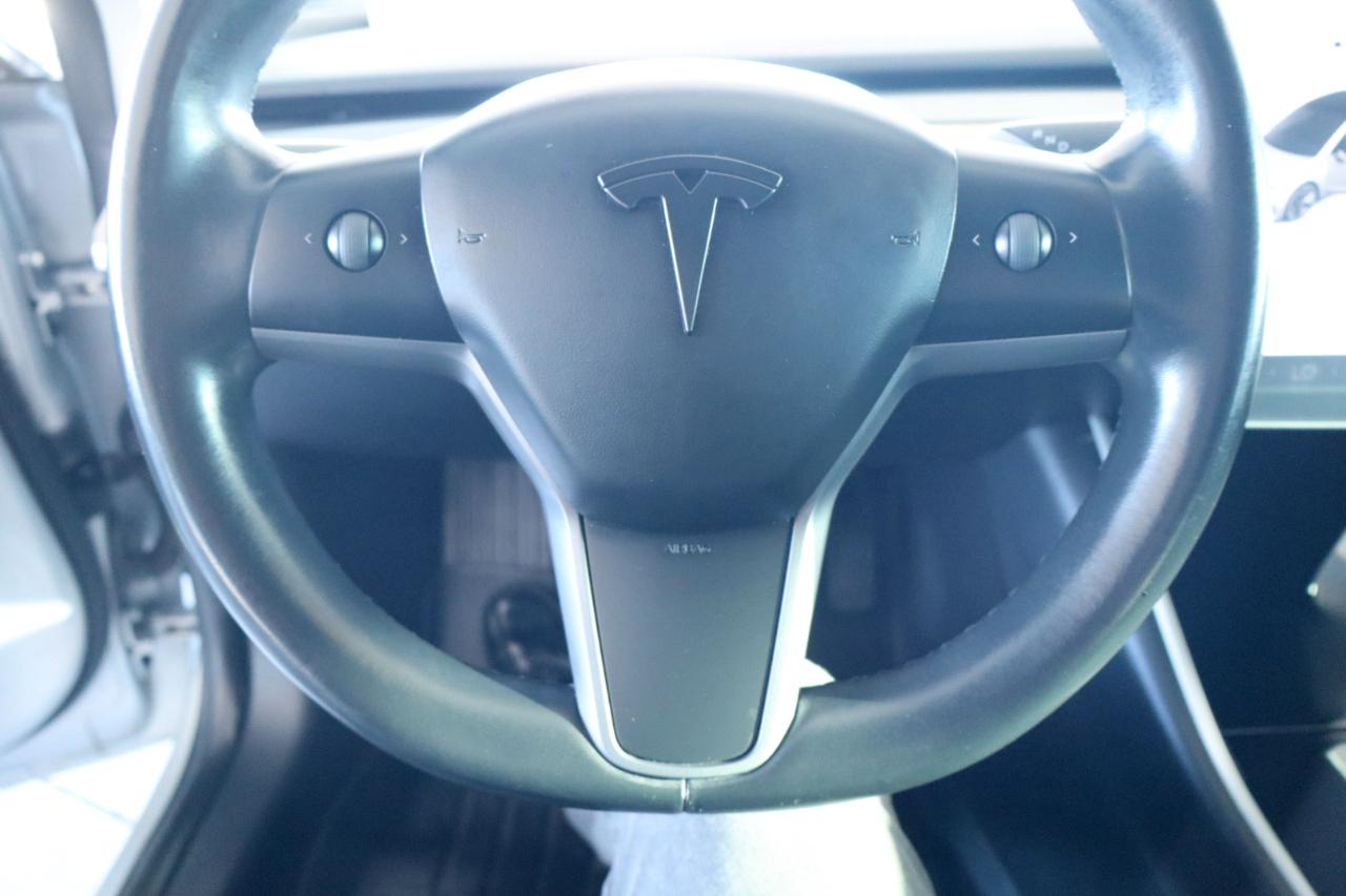 Tesla Model 3 Mid Range Battery RWD 2018