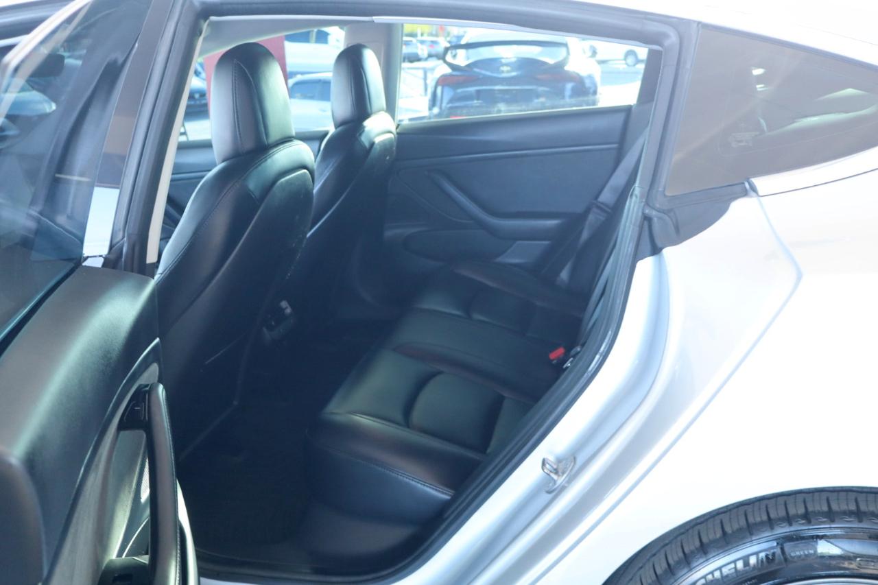 Tesla Model 3 Mid Range Battery RWD 2018