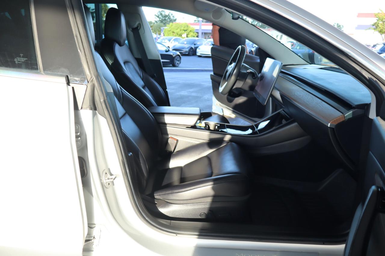 Tesla Model 3 Mid Range Battery RWD 2018