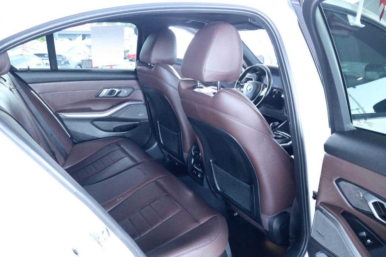 BMW 3 Series 330i Sedan North America 2020