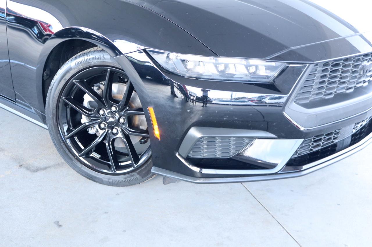Ford Mustang EcoBoost Fastback 2024
