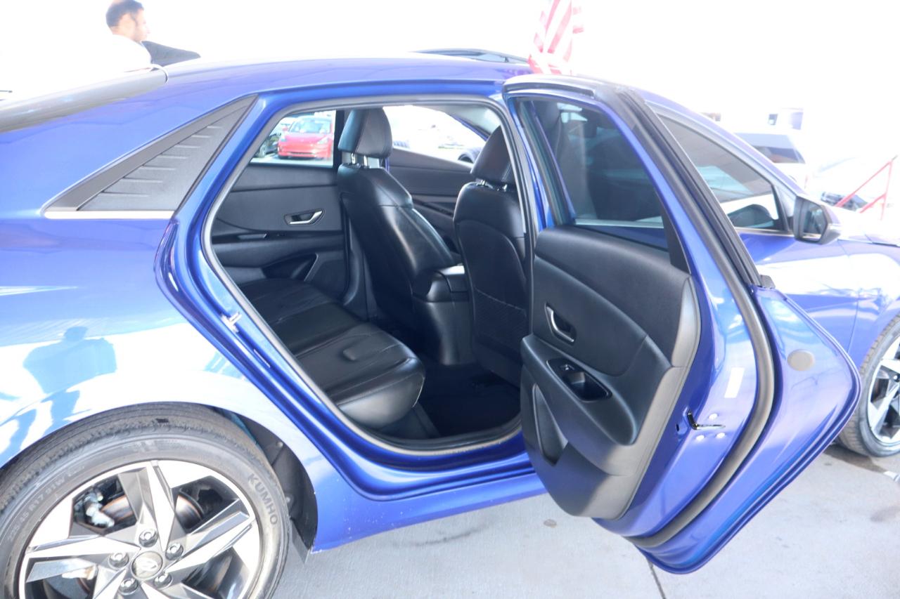 Hyundai Elantra Limited IVT 2023