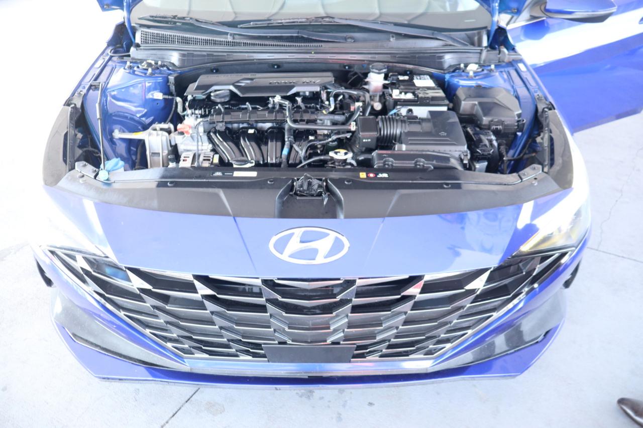 Hyundai Elantra Limited IVT 2023
