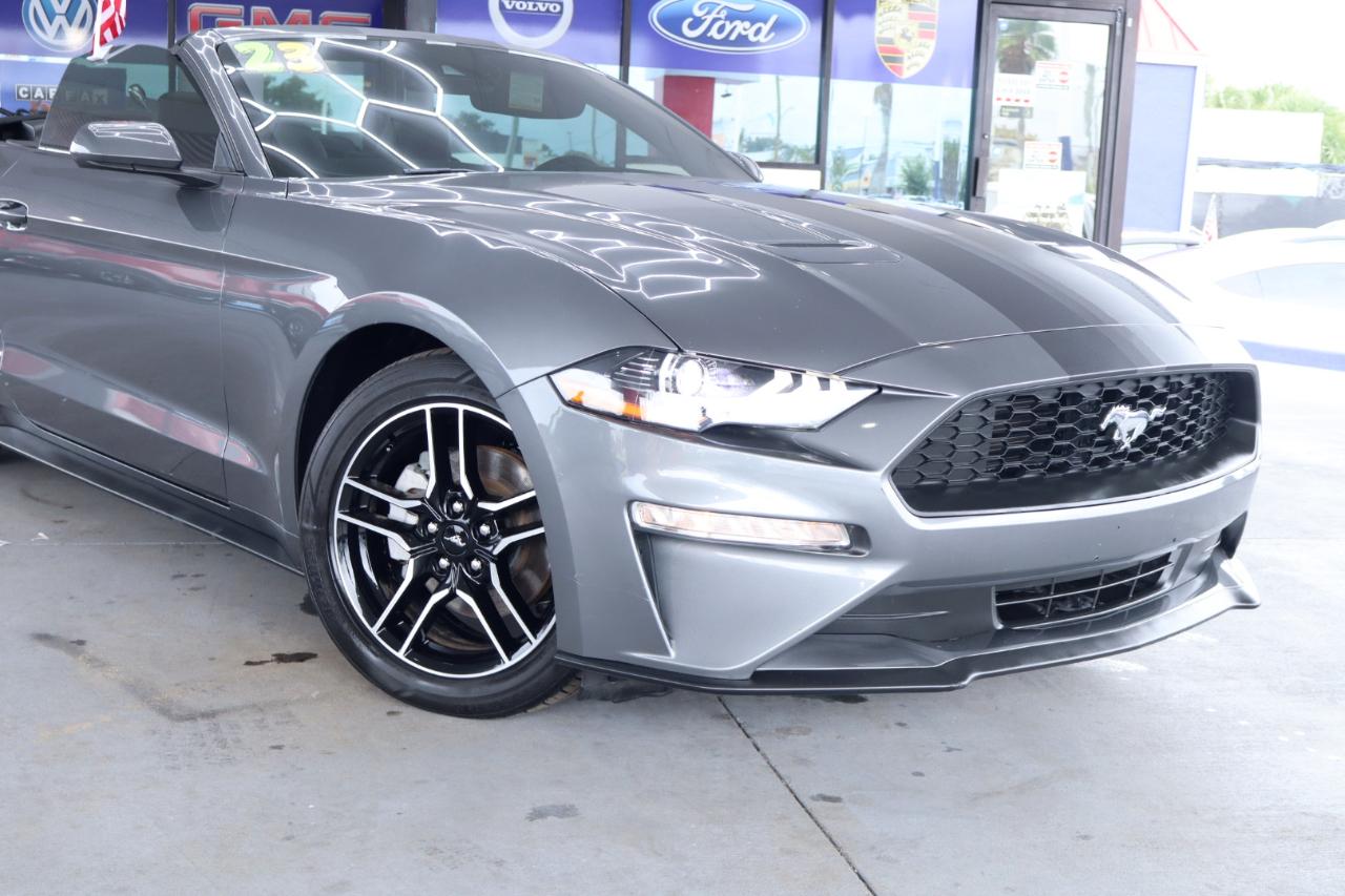 Ford Mustang EcoBoost Convertible 2023