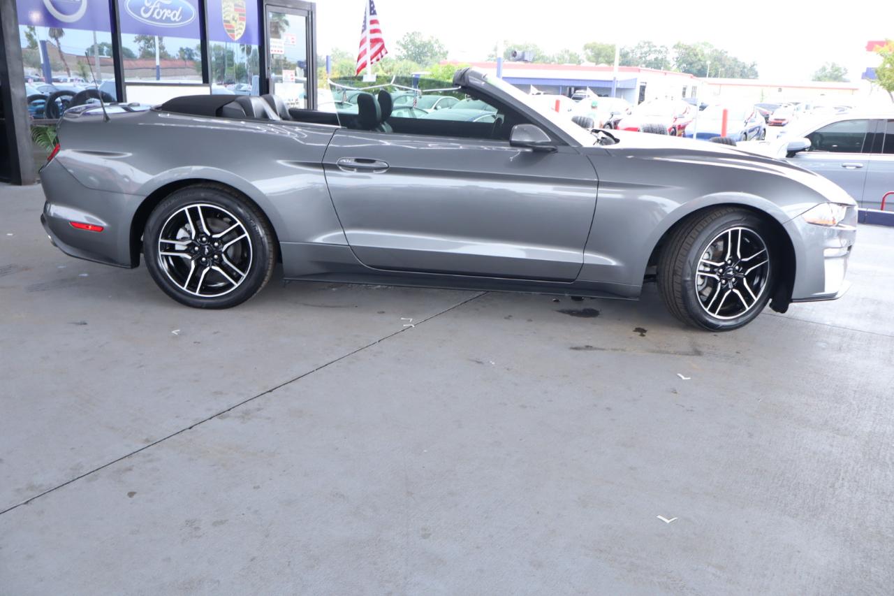 Ford Mustang EcoBoost Convertible 2023