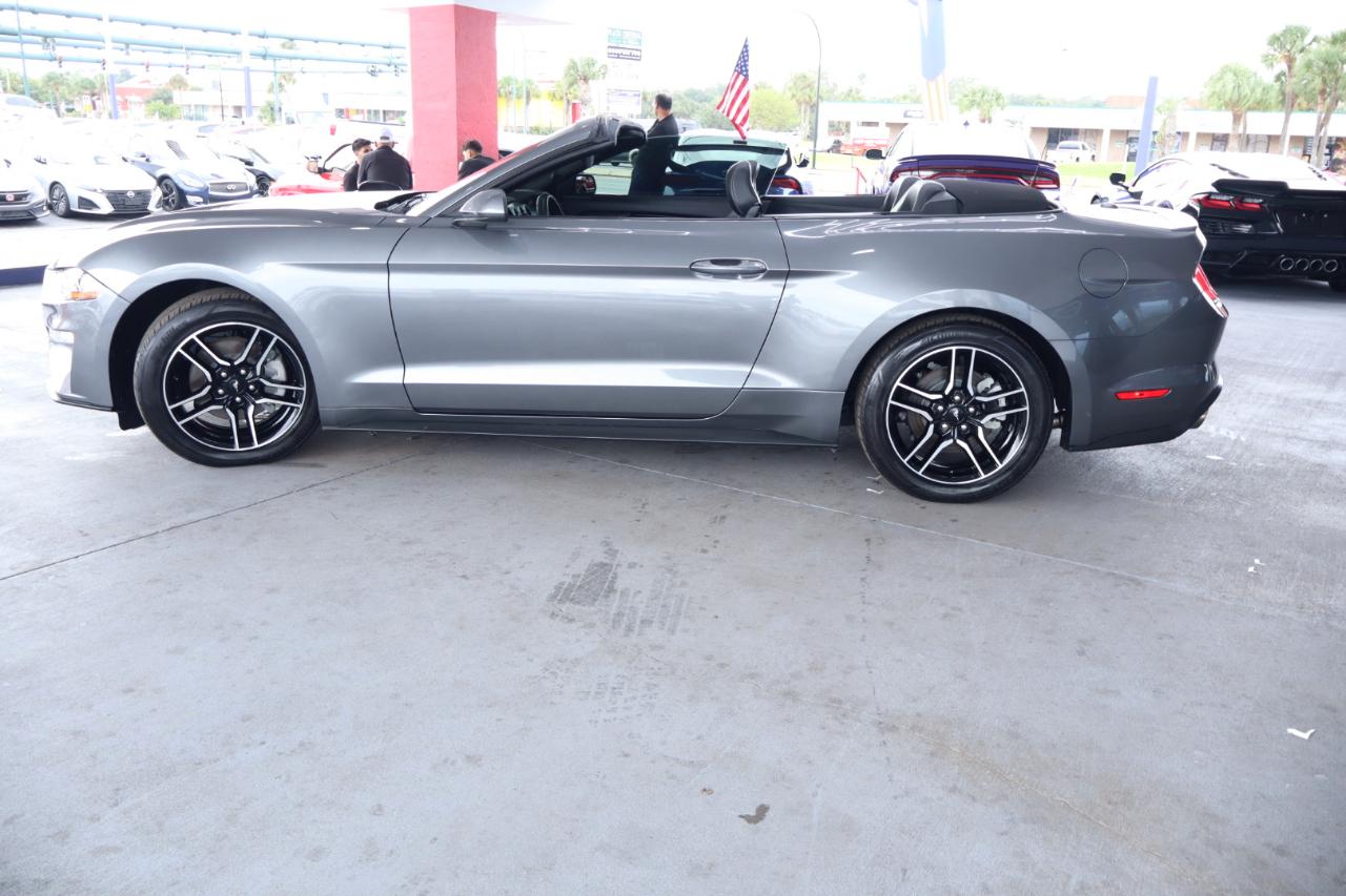 Ford Mustang EcoBoost Convertible 2023