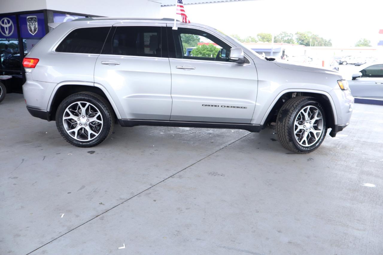 Jeep Grand Cherokee Sterling Edition 4x2 *Ltd Avail* 2018