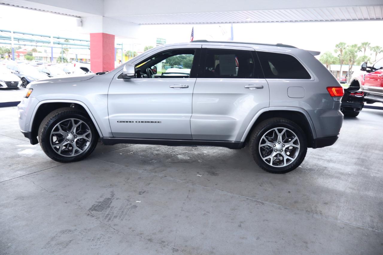 Jeep Grand Cherokee Sterling Edition 4x2 *Ltd Avail* 2018