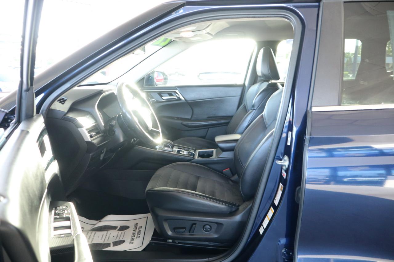Mitsubishi Outlander SE Launch Edition FWD 2022