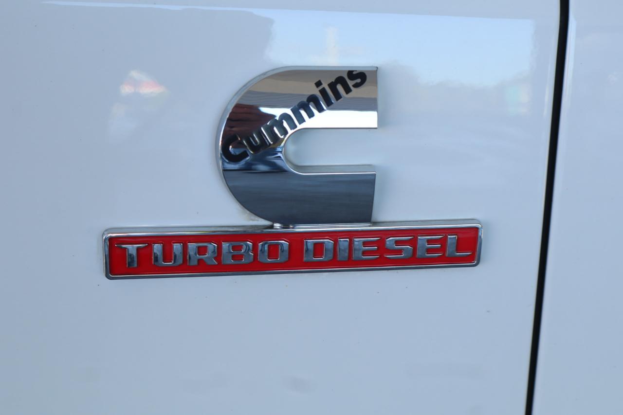RAM 3500 Tradesman 4x4 Crew Cab 8' Box 2019