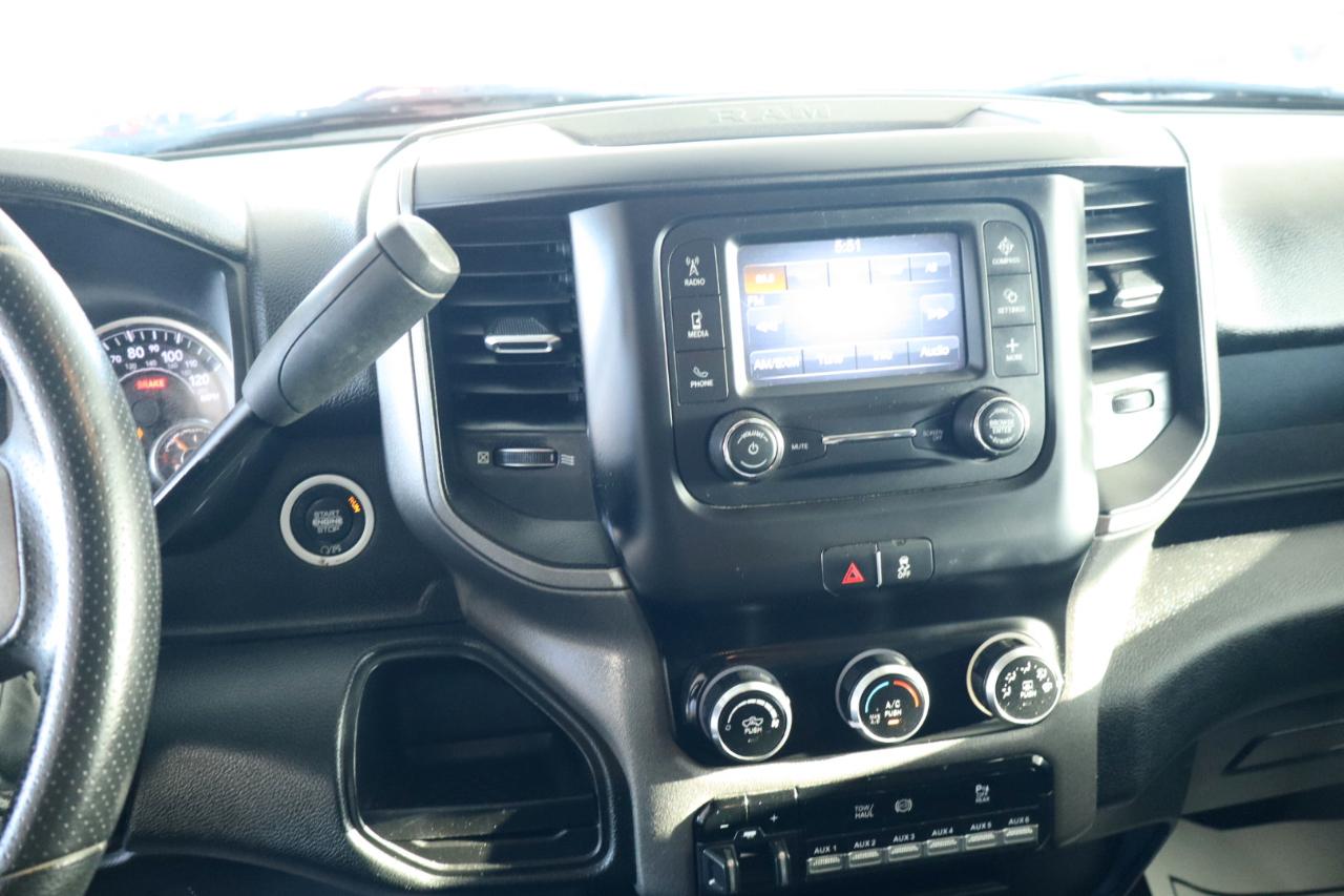 RAM 3500 Tradesman 4x4 Crew Cab 8' Box 2019