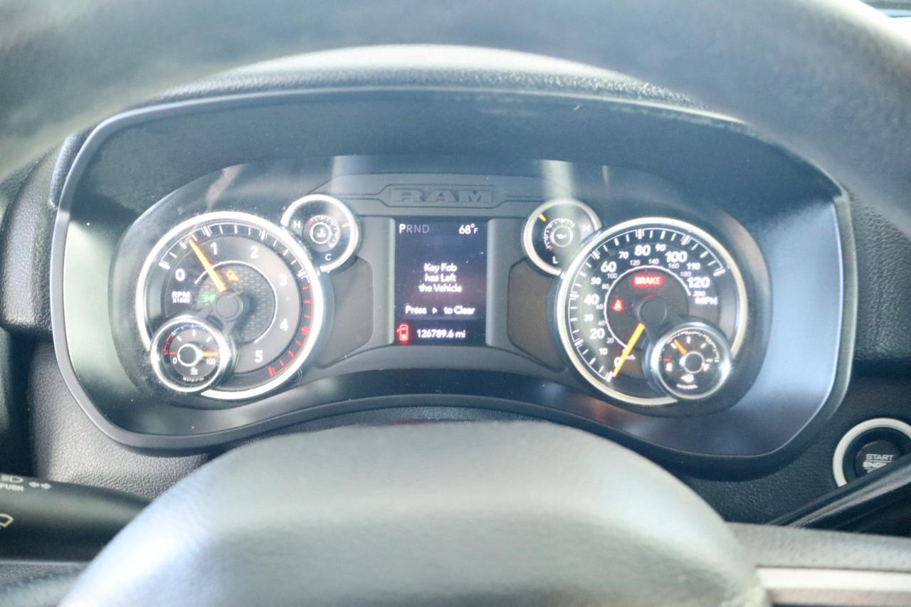 RAM 3500 Tradesman 4x4 Crew Cab 8' Box 2019