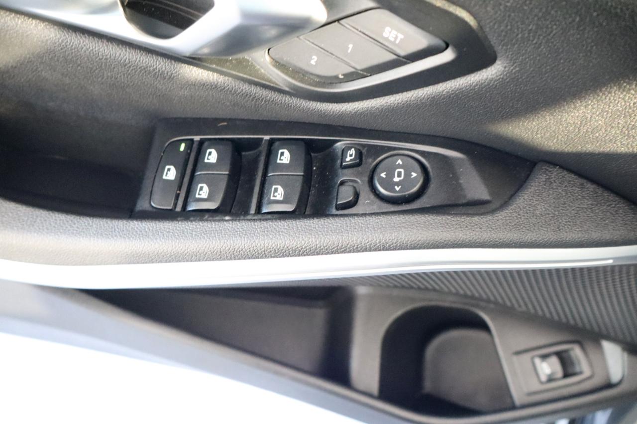 BMW 3 Series 330i Sedan North America 2020