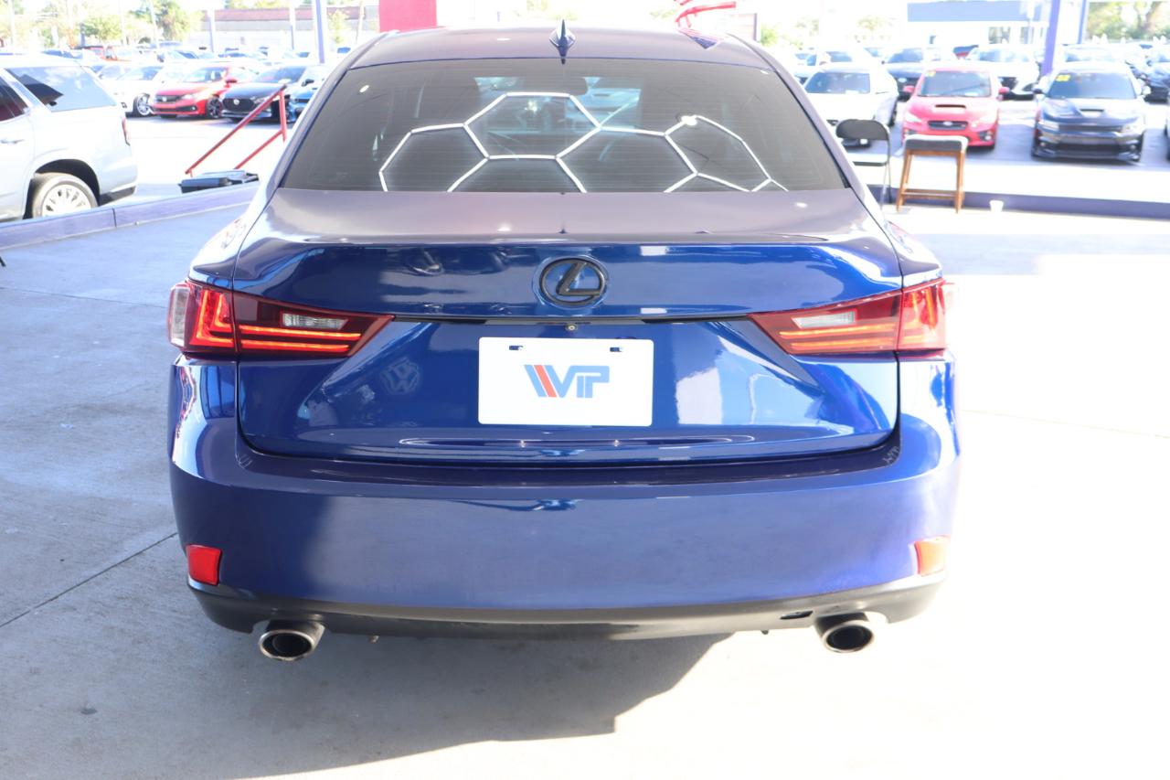 Lexus IS 300 4dr Sdn AWD 2016