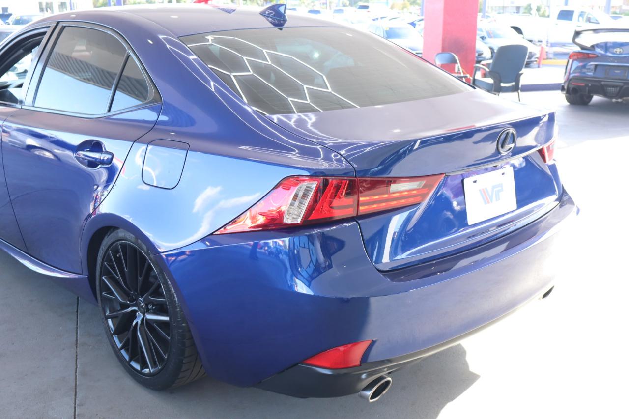 Lexus IS 300 4dr Sdn AWD 2016